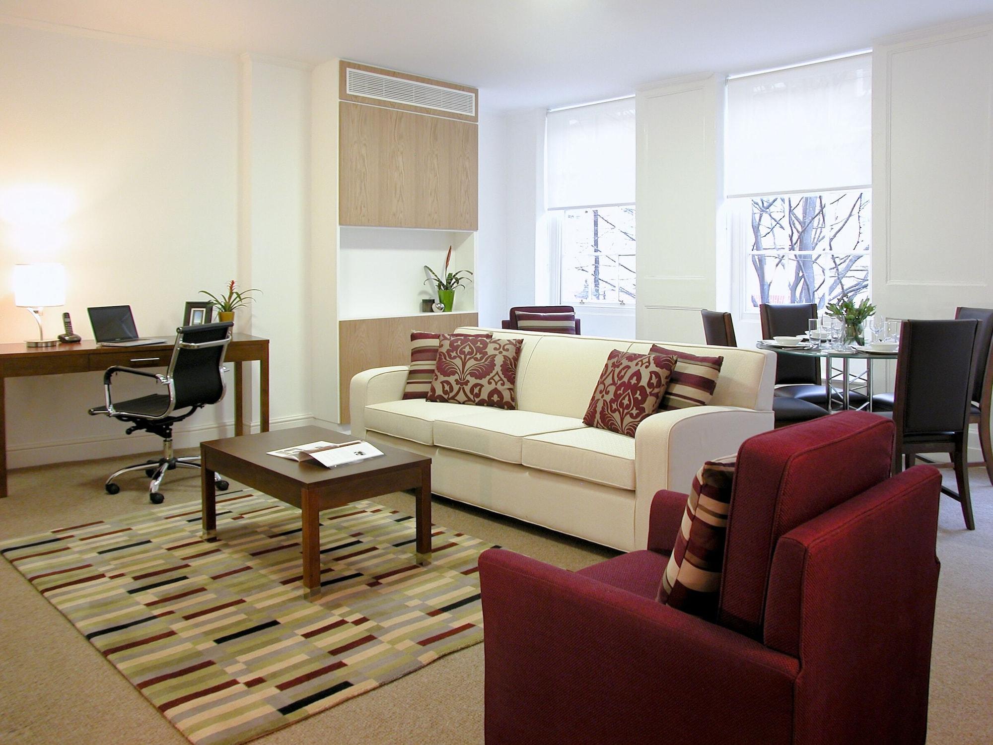 Appartamento The Kings Wardrobe Serviced By Bridgestreet Londra